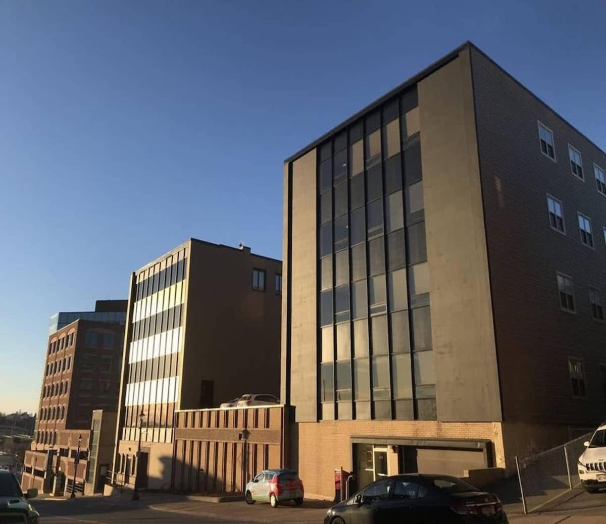 Premium Condo Heart Of Uptown Location Parking Coffee Saint John Exterior photo